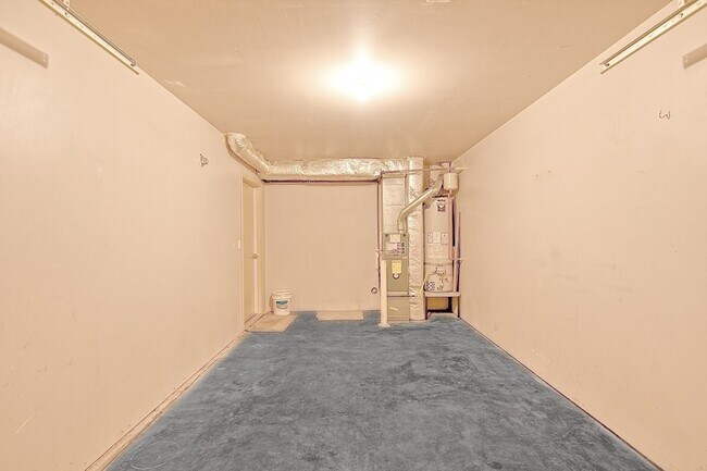 Building Photo - 0551