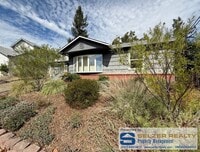 Building Photo - Cozy 3 bd. westside home w/ big yard locat...