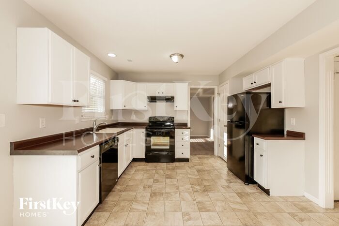 Building Photo - 602 Sweet Creek Dr