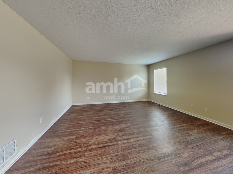 Building Photo - 924 Fresno St