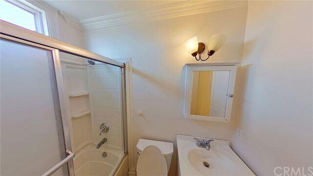 Building Photo - 2511 E Washington Blvd