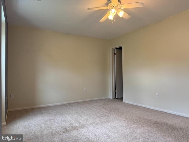 Building Photo - 306 Cherry Ct