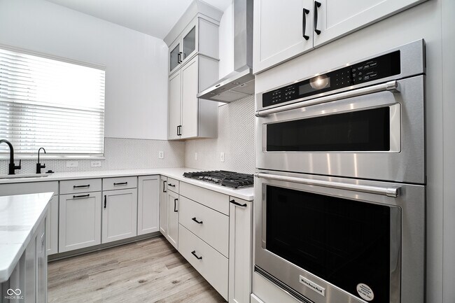 Building Photo - 519 Fulton St