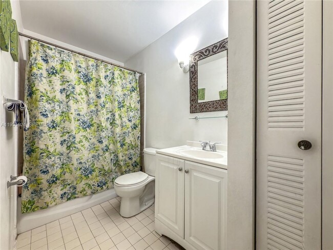 Building Photo - 7411 SW 152nd Ave