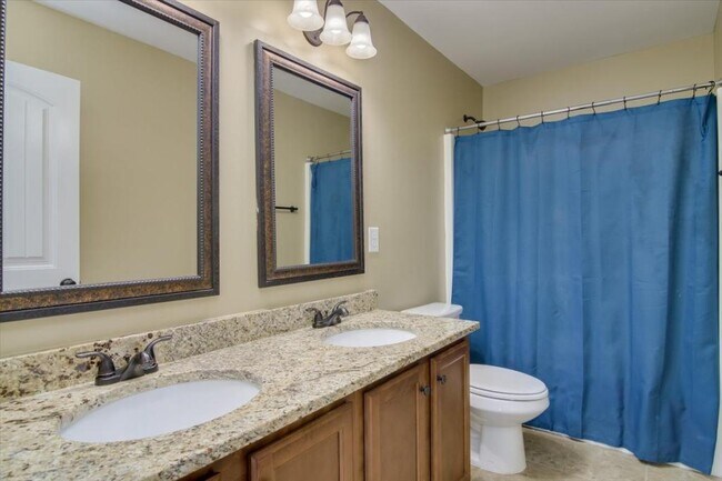 Building Photo - 5634 Sunbury Loop