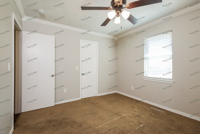 Building Photo - 14520 Alfalfa Ln