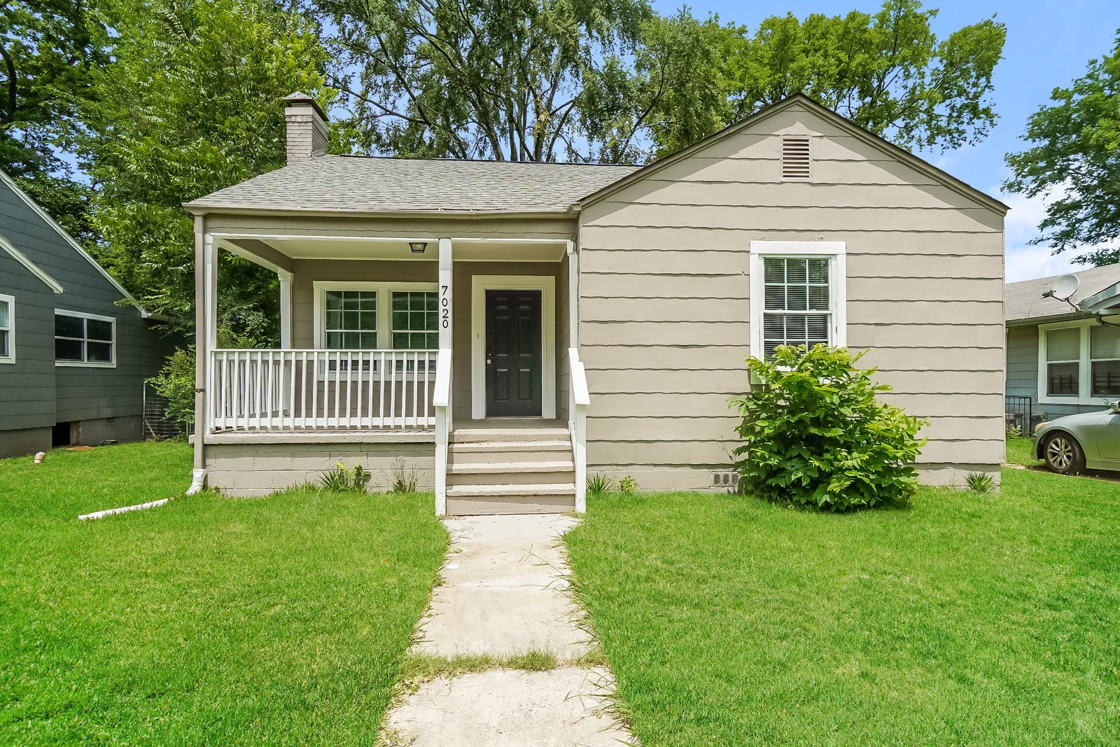 Building Photo - 7020 1st Ave S