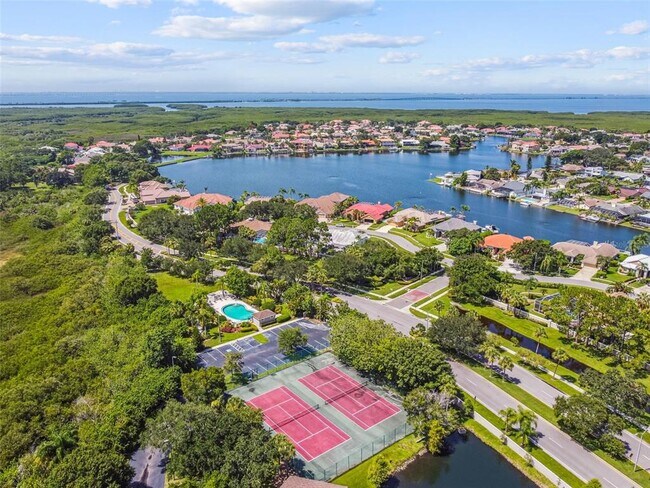 Building Photo - 6355 Bayside Key Dr
