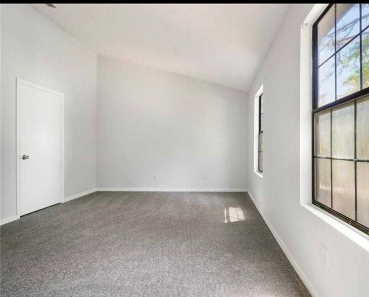 Building Photo - 1281 Sugarwood Ln