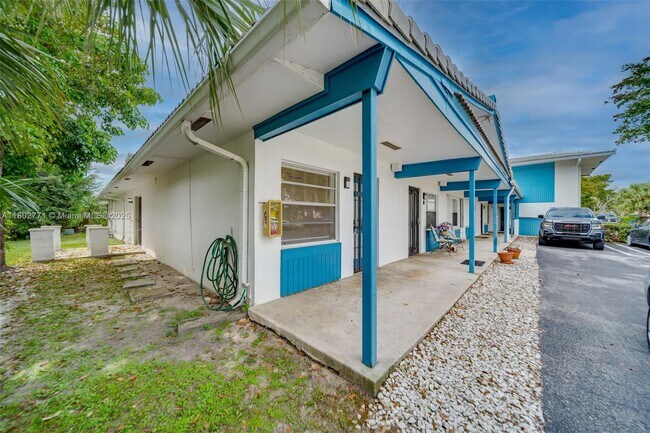 Primary Photo - 11640 NW 39th St