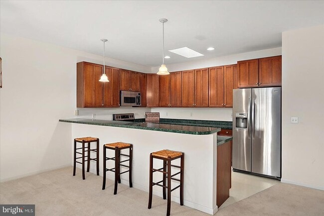 Building Photo - 38259 Lake Dr