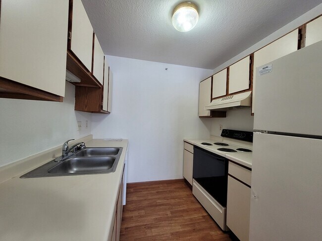Building Photo - 367 Danish Way