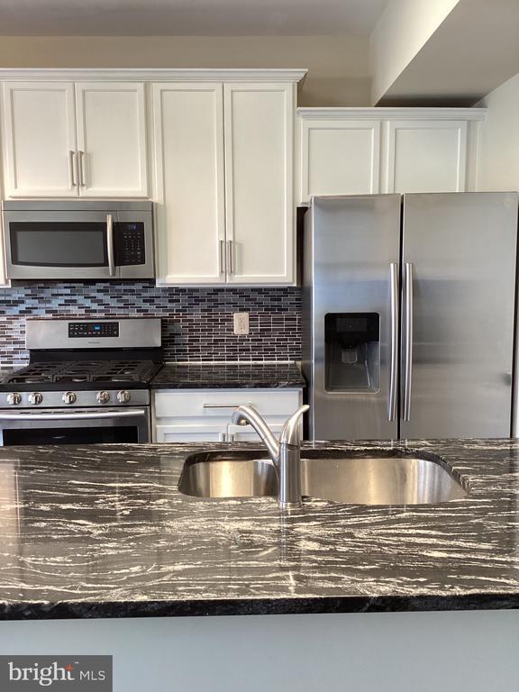 Building Photo - 23433 Clarksridge Rd