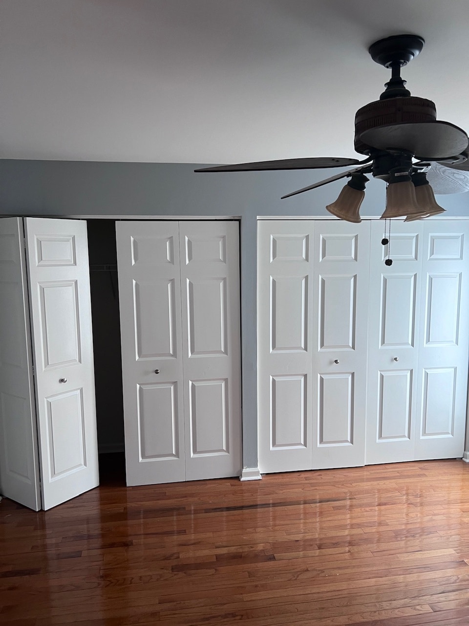 Building Photo - 7256 N Rogers Ave