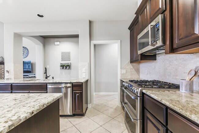 Building Photo - 29019 Blue Finch Ct