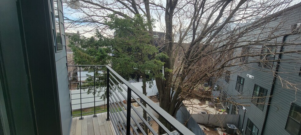 Building Photo - 2020 Dreer St