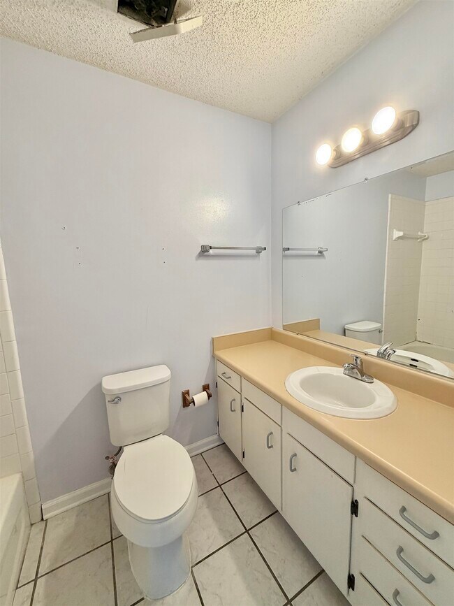 Building Photo - 782 Timberway Ct