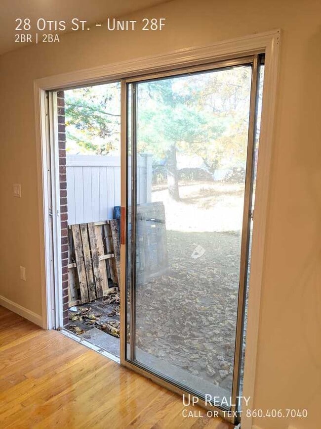 Building Photo - 28 Otis St