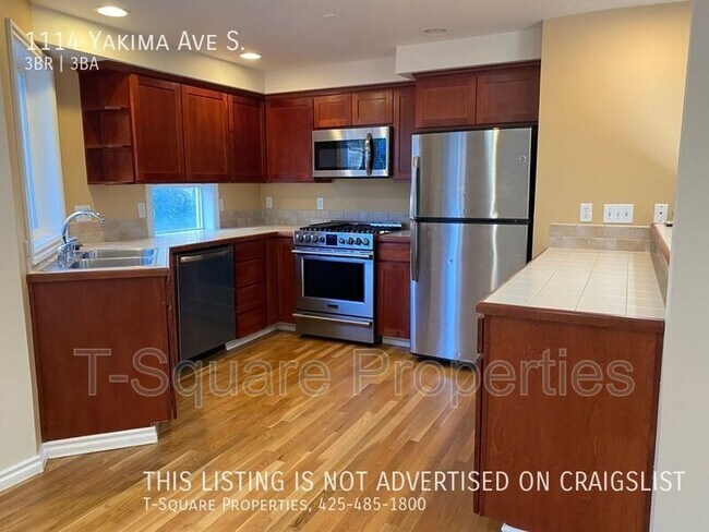 Building Photo - 1114 Yakima Ave S