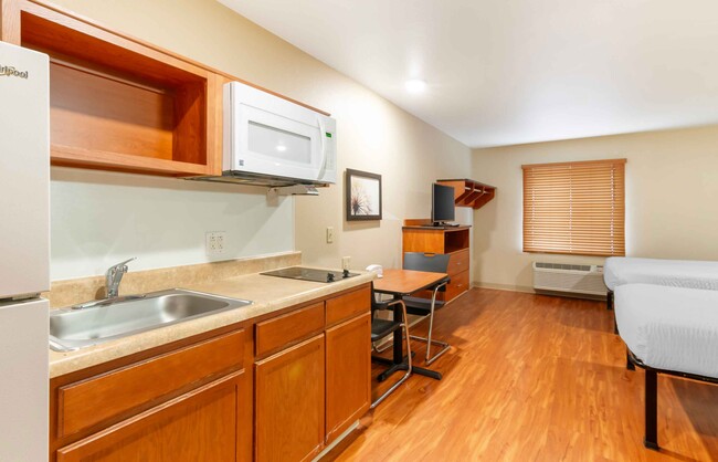 Building Photo - Furnished Studio-Kansas City - Stadium