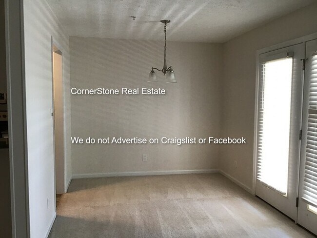 Building Photo - 349 Waterdown Dr
