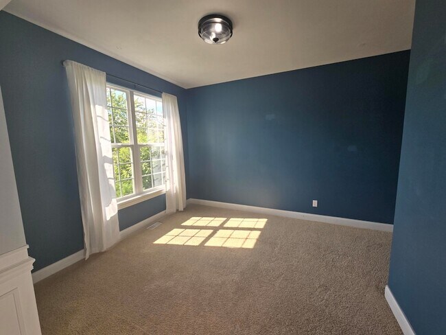 Building Photo - 10091 Pearwood Dr