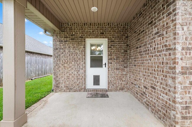 Building Photo - 4450 Jude Way