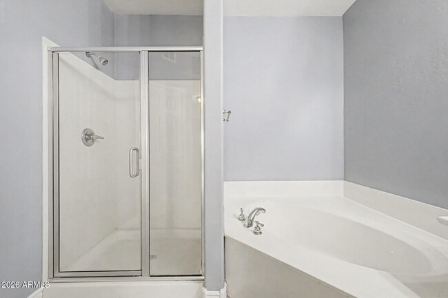 Building Photo - 5450 E Deer Valley Dr