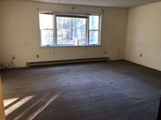 Building Photo - 20 Fieldstone Est