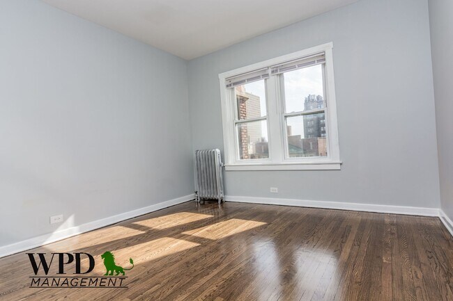 Building Photo - 2220 E 68th St