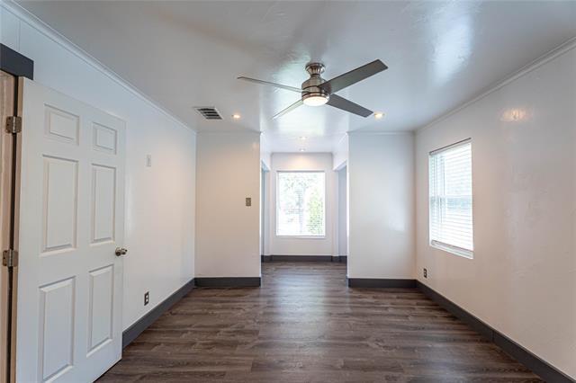 Building Photo - 10231 Pinecrest Dr
