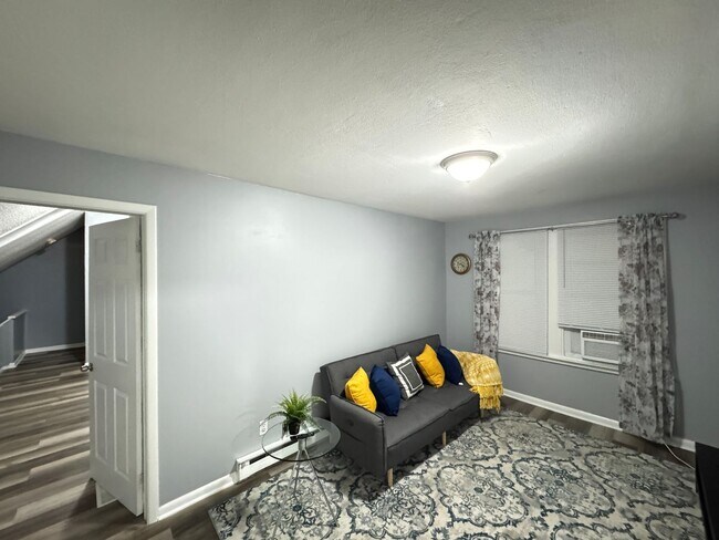 Building Photo - 23 Pond Lily Ave