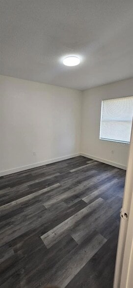 Building Photo - 5329 Kasper St