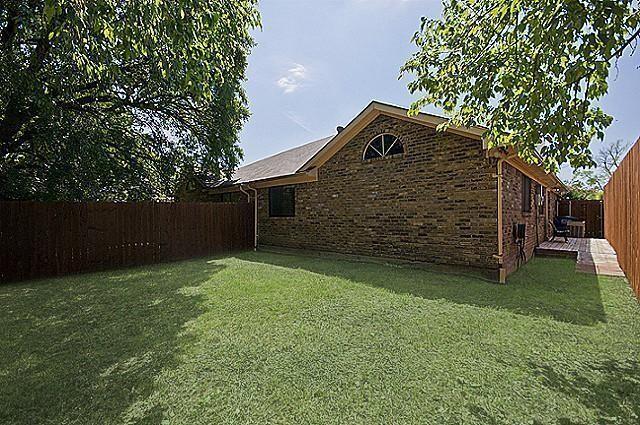 Building Photo - 2 Cedar Elm Cir