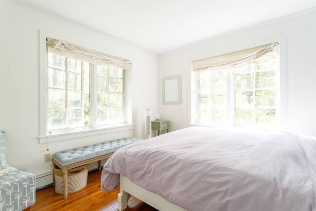 Building Photo - Woodstock/Hunter romantic getaway in nature on 3.5 acres