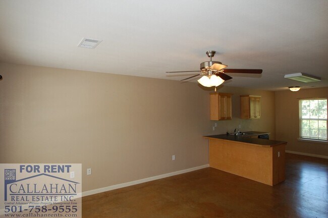 Building Photo - 8005 Langer Dr