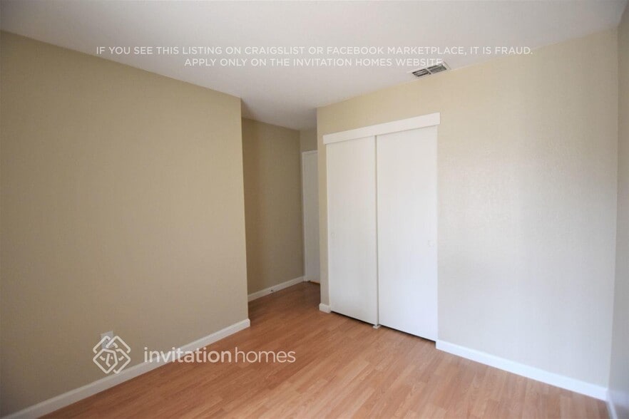 Building Photo - 7241 Old Nave Ct