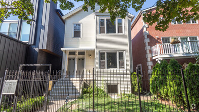 Building Photo - 2524 W Palmer St
