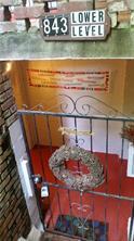 Entry to lower level - 843 Artwood Rd NE