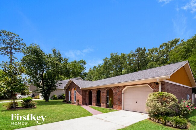 Building Photo - 8157 N Ridgebrook Dr