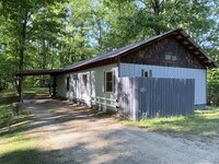 Building Photo - Live Surrounded by Nature | 3 Bedroom Home on 23 Private Acres in Saluda