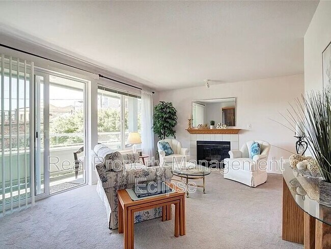 Building Photo - 2448 NW 59th St