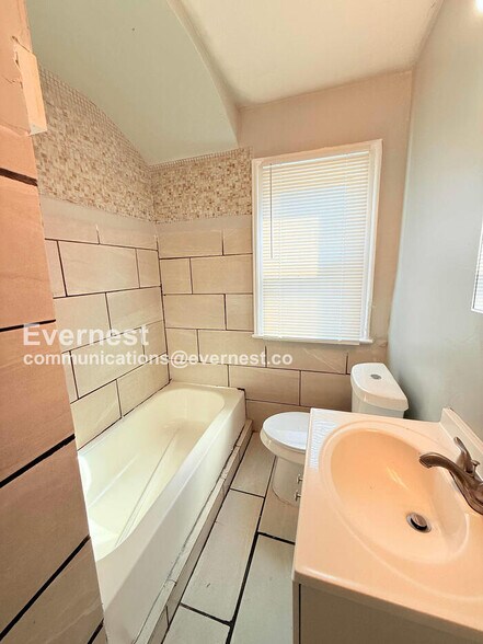 Building Photo - 15444 Appoline St