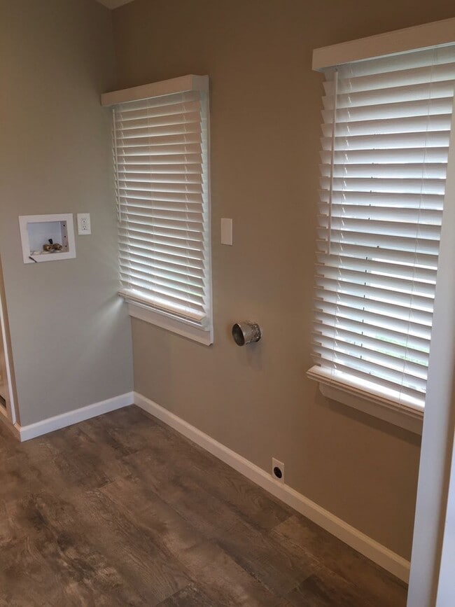 Building Photo - Don’t Miss Out – This Home Won’t Last Long!