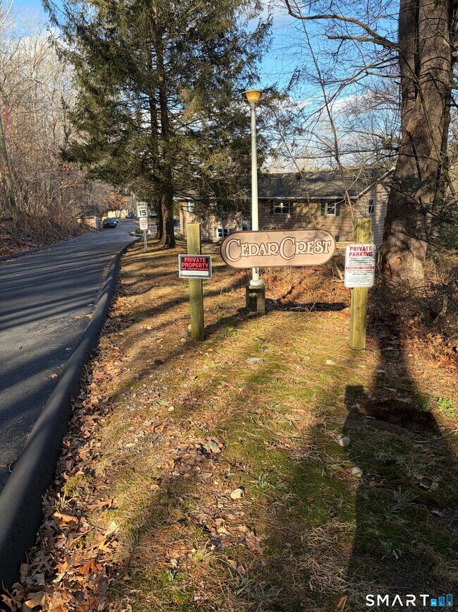 Building Photo - 270 S Windham Rd