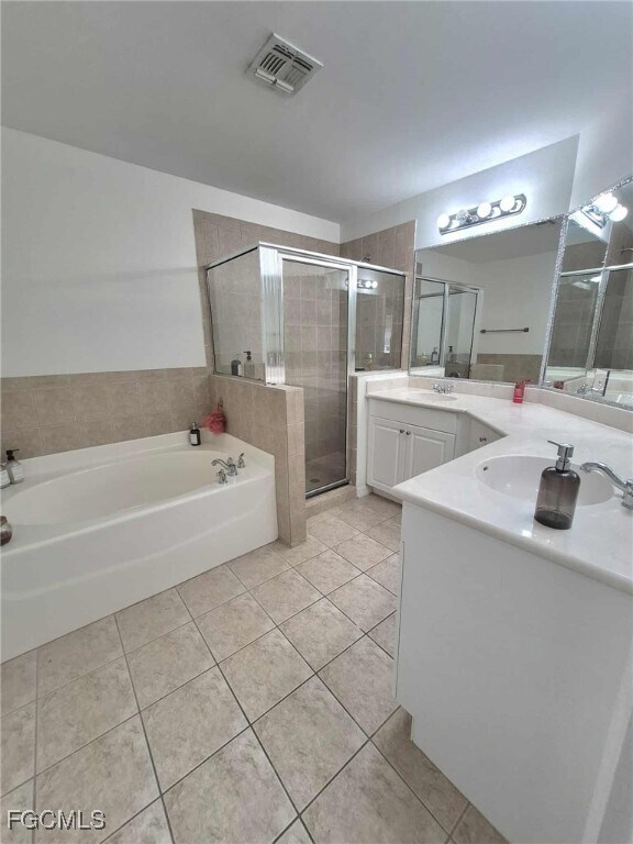 Building Photo - 10300 Olivewood Way