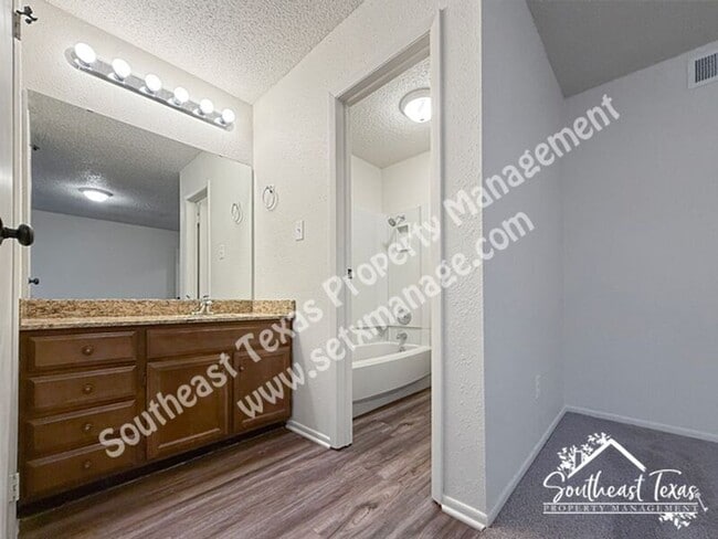 Building Photo - 4127 Arthur Ln