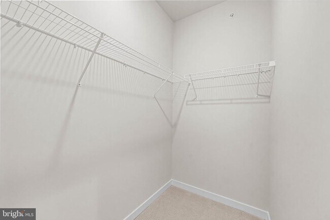 Building Photo - 401 HARTNUP St