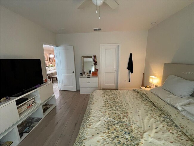 Building Photo - 300 Millstone Ct