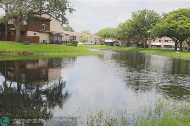 Building Photo - 1135 Hampton Blvd